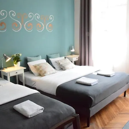 Blooms - Center By Friendly Apart-hotel