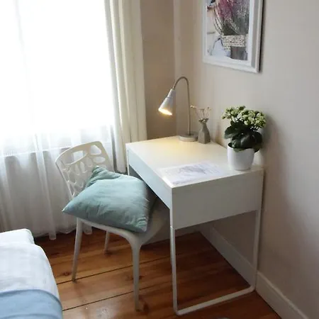 Blooms - Center By Friendly 3*