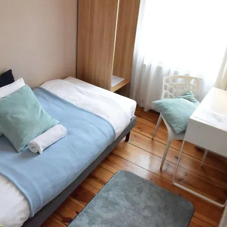 Blooms - Center By Friendly