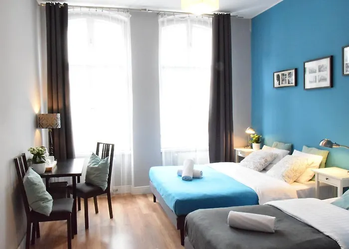 Blooms - Center By Friendly 3* Poznań