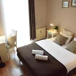 Blooms - Center By Friendly Apart Otel Poznan