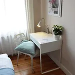 Blooms - Center By Friendly 3*