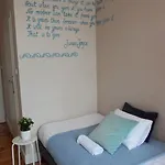 Apart Otel Blooms - Center By Friendly