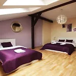 Blooms - Center By Friendly Apart Otel Poznan