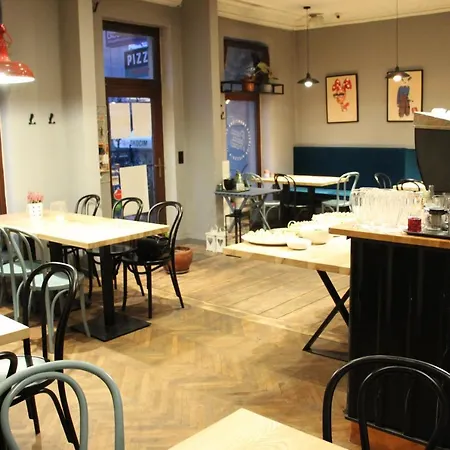 Lägenhetshotell Blooms Inn - City Center Poznan By Friendly Apartments Poznań