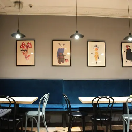 Апарт-отель Blooms - Center By Friendly 3*