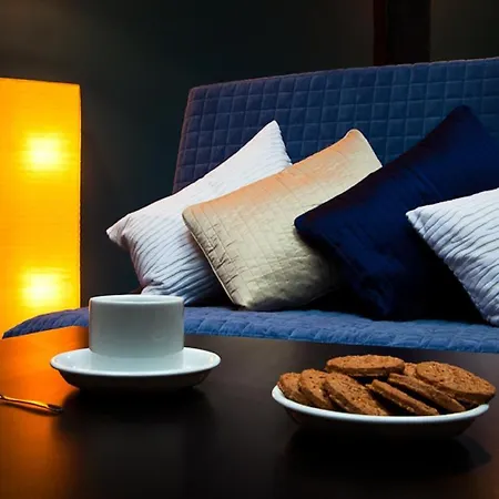 Blooms Inn - City Center Poznan By Friendly Apartments Lägenhetshotell Poznań
