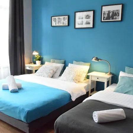 Blooms Inn - City Center Poznan By Friendly Apartments Lägenhetshotell Poznań