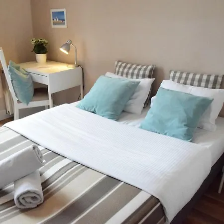 Blooms Inn - City Center Poznan By Friendly Apartments Lägenhetshotell Poznań