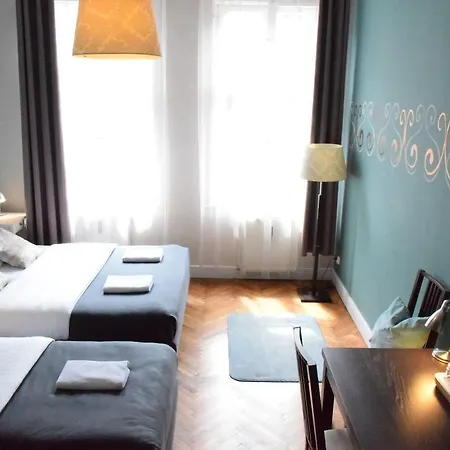 Апарт-отель Blooms - Center By Friendly Познань