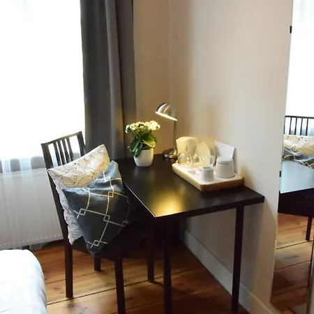 Lägenhetshotell Blooms Inn - City Center Poznan By Friendly Apartments