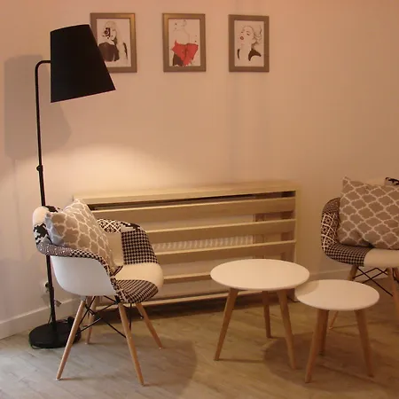 Blooms Inn - City Center Poznan By Friendly Apartments Lägenhetshotell *