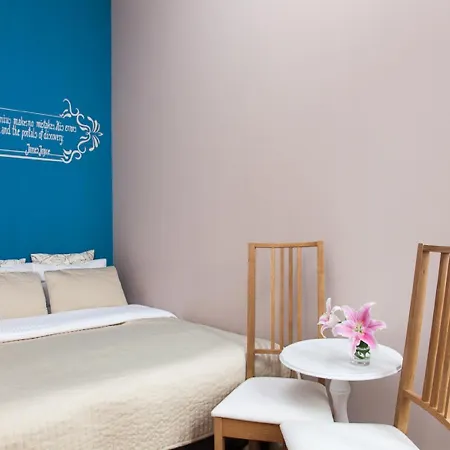 Blooms Inn - City Center Poznan By Friendly Apartments * Poznań